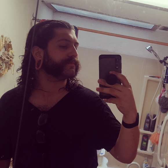 Meet your Posher, Daniel - Picture 1 of 1